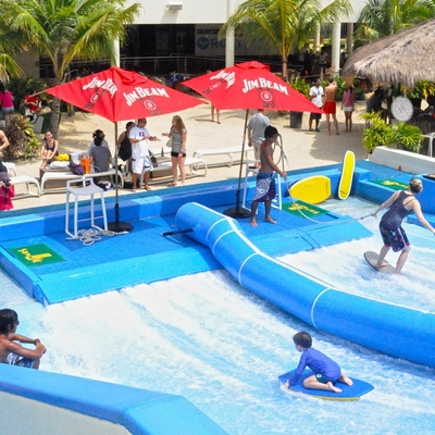 ماء حالة جذب Flowrider ماء عمليّة ركوب اصطناعيّ تزلّج على الماء لإثنان متزحلق على الماء