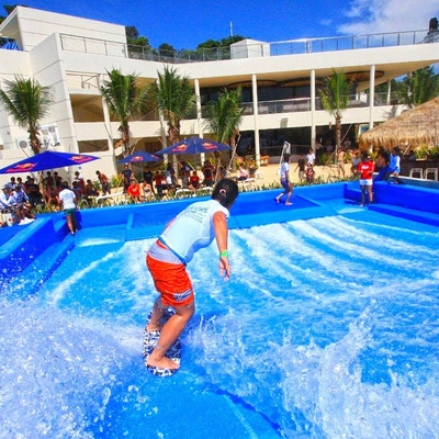 حالة جذب Flowrider ماء عمليّة ركوب, مسيك وحيد راكب موجة إنزلاق لوح