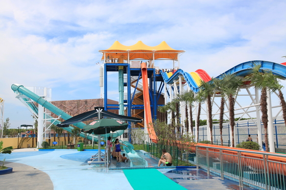 Vison Aqua Loop سلّاحة مائية من الألياف الزجاجية لمنتزهات الترفيه